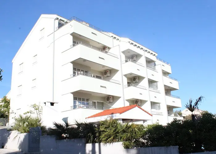 Appartamento Laurus Kožino