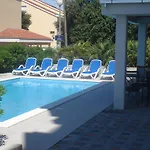 Apartament Laurus *