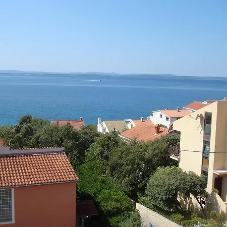 劳勒斯别墅公寓